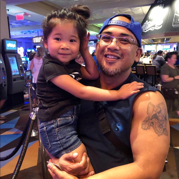 Meet your Posher, Jonathan - Picture 1 of 2